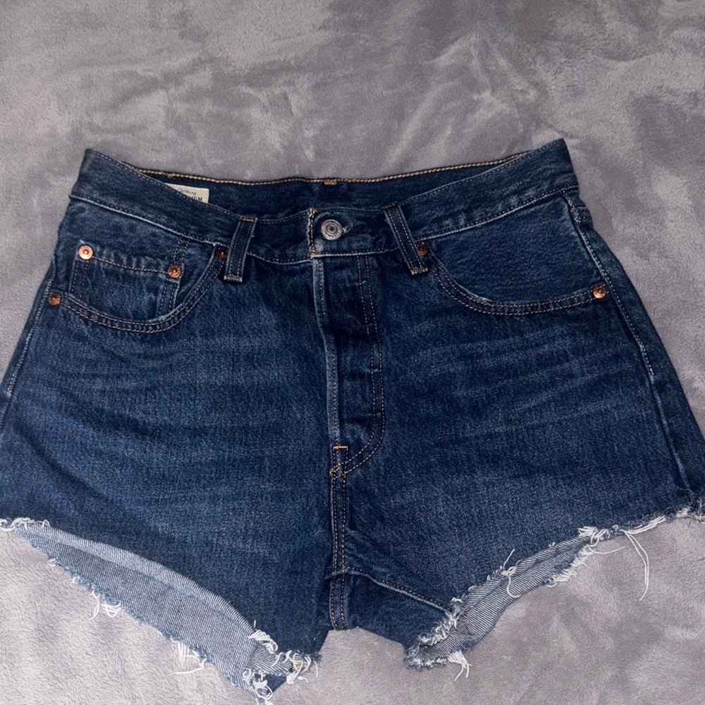 Levi’s 501 Women's Shorts 28